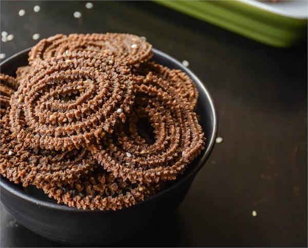 Ragi Chakli